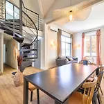Villa Maison Type Archonnaise Renovee A Proximite De Bordeaux