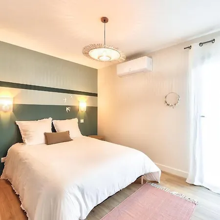 Villa Maison Type Archonnaise Renovee A Proximite De Bordeaux