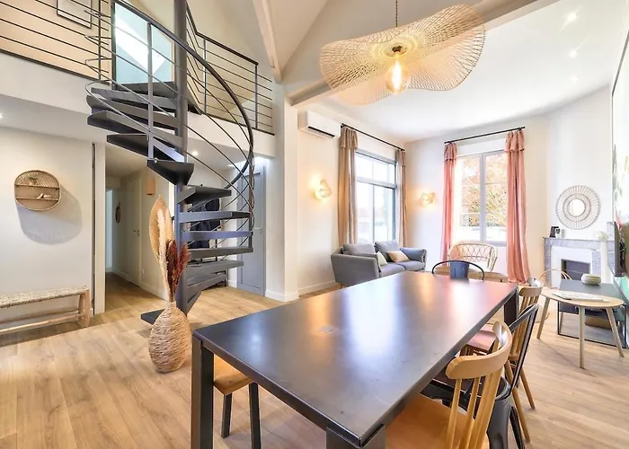 Villa Maison Type Archonnaise Renovee A Proximite De Bordeaux